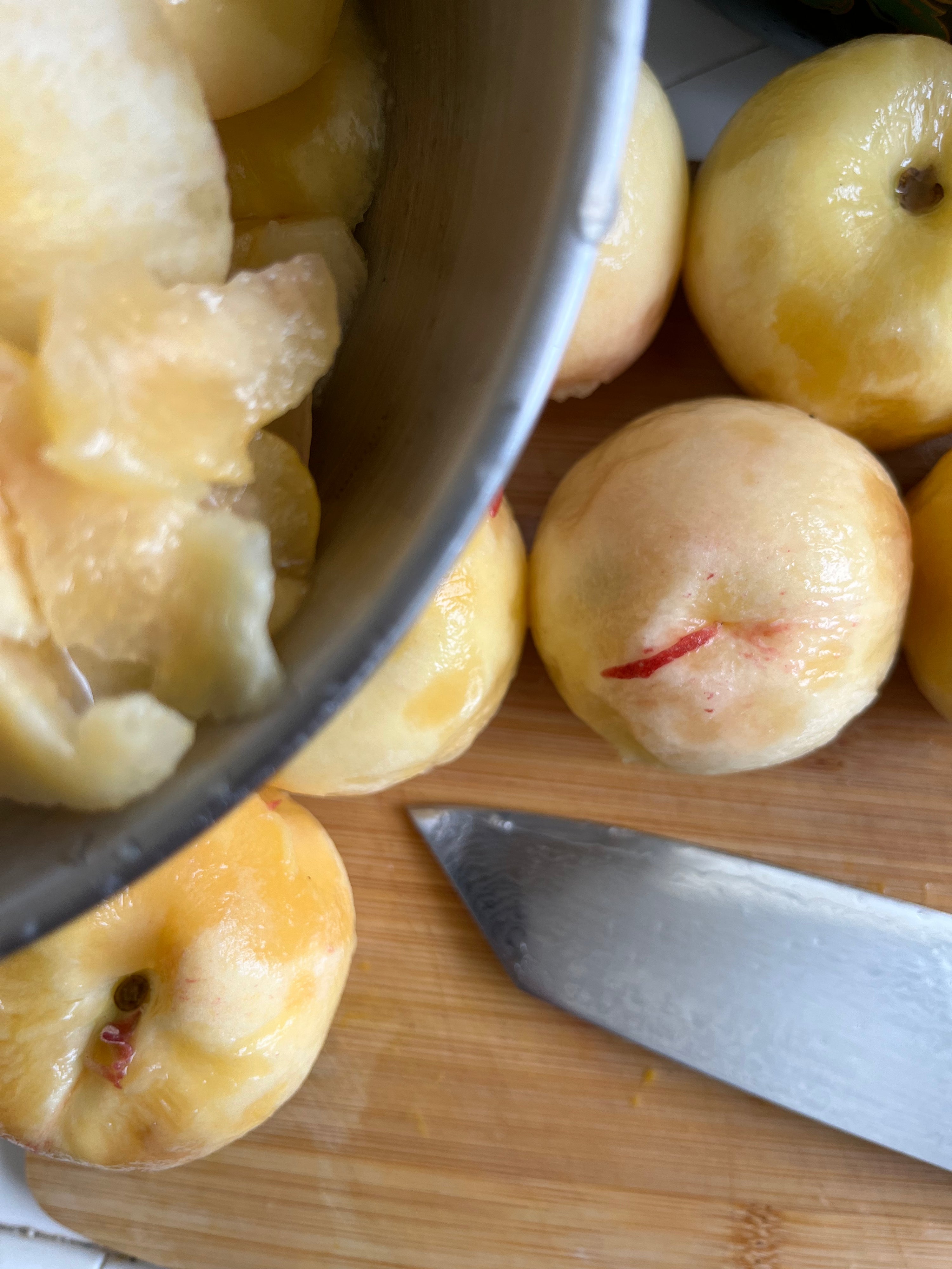 September Snack Bundle: Peaches and Pinnis